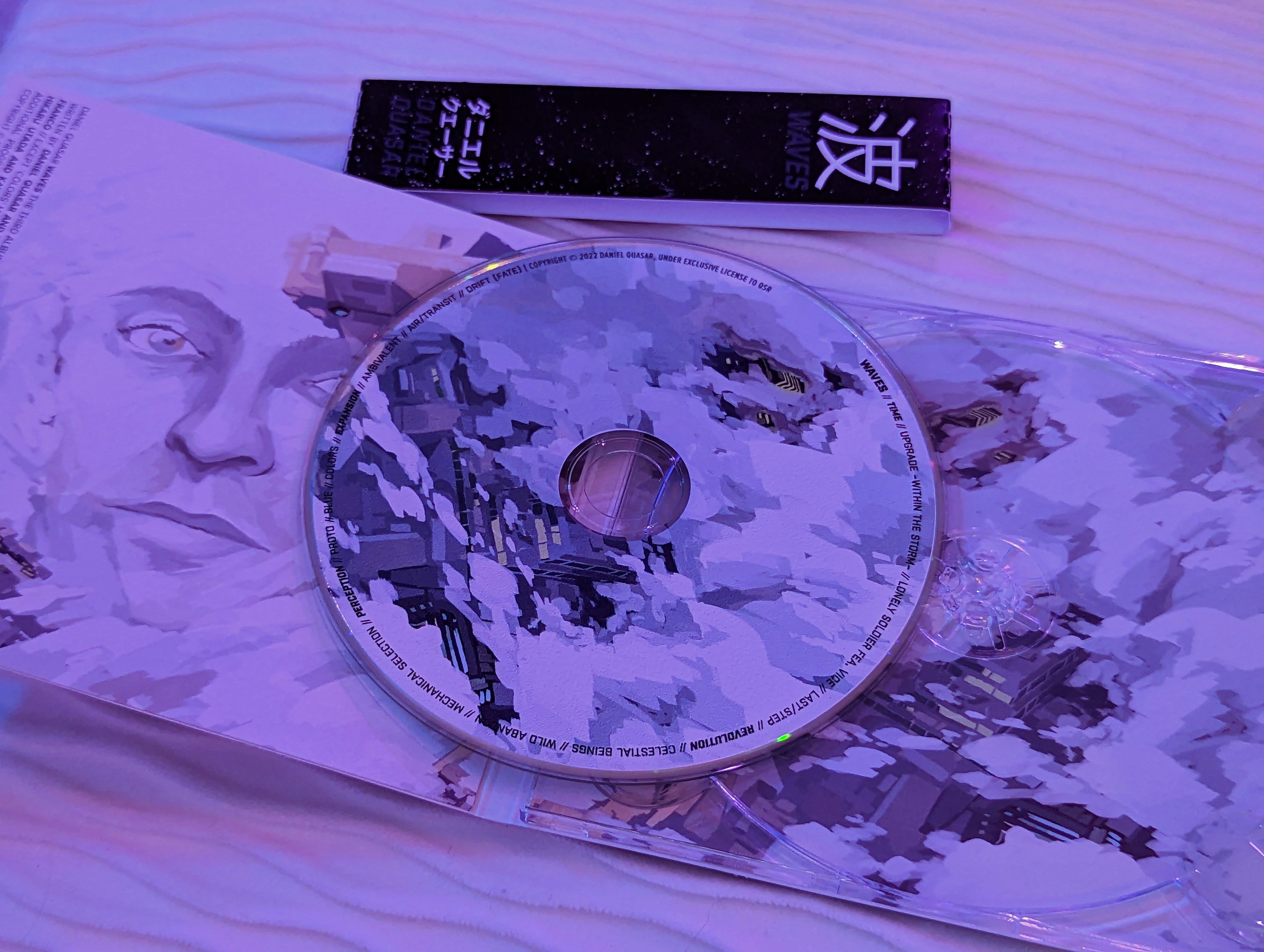 WAVES (Digipak + OBI Edition)